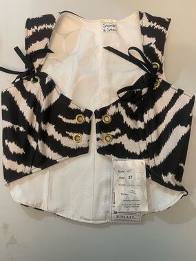 Damsel in this Dress Cropped Marie in Zebra Upholstery